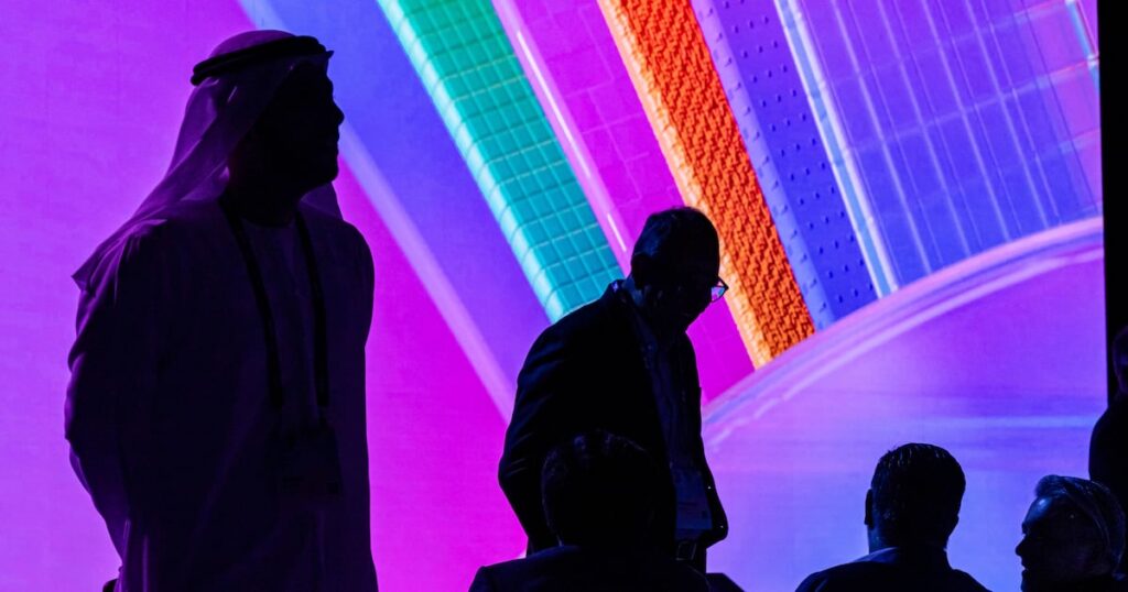 Dubai Finance Department urges government agencies to use companies with AI seals